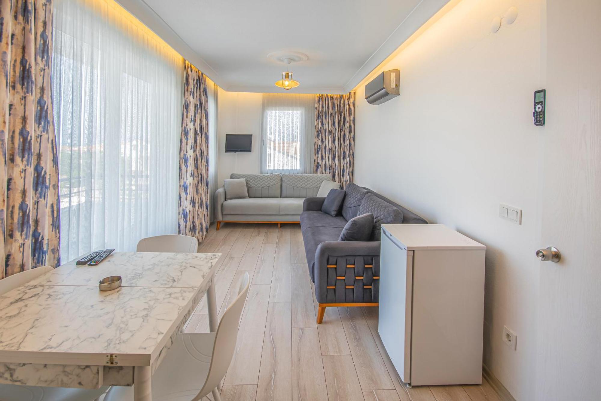 Oezguem Suite Otel Datca Exterior photo
